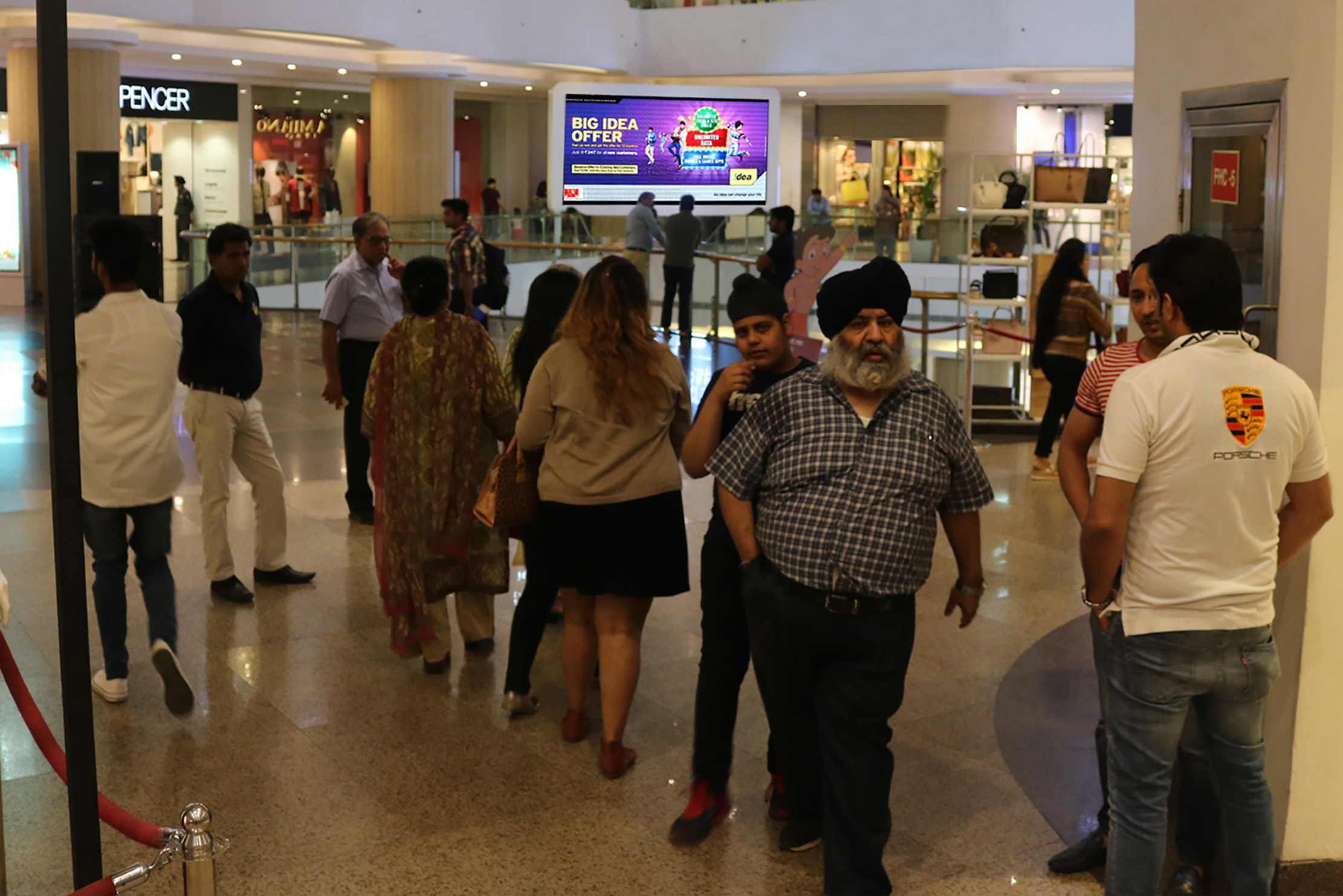 Pavilion Mall
(1 Slot 10 Sec,Loop=120 Sec)